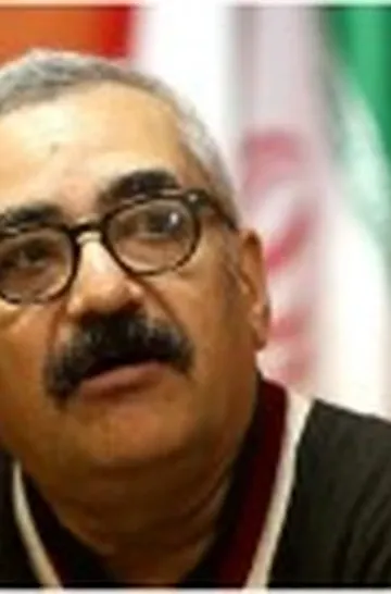 فرزاد مؤتمن